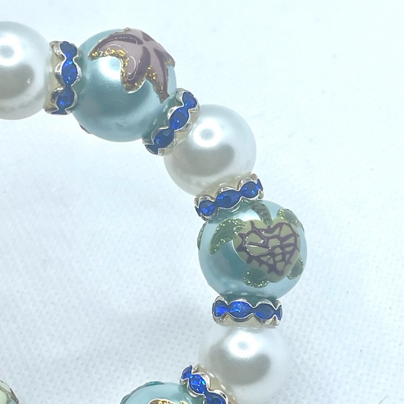 Bead Bracelet With Hand painted Sea Turtles, Starfish, Fishes And Seashells - Picture 4 of 4